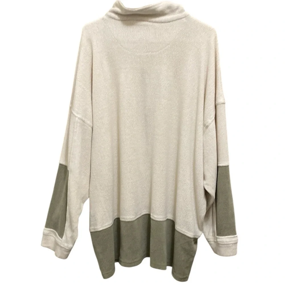Men’s Mac Sport Cream and Green Zip Up Sweater with Relaxed Fit 4 X